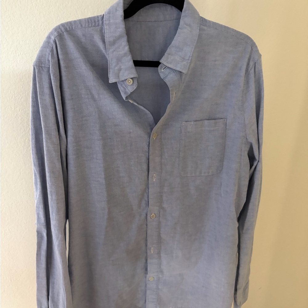 lululemon athletica Men's Pale Blue Long-Sleeve Button-Down Shirt - Picture 2 of 3